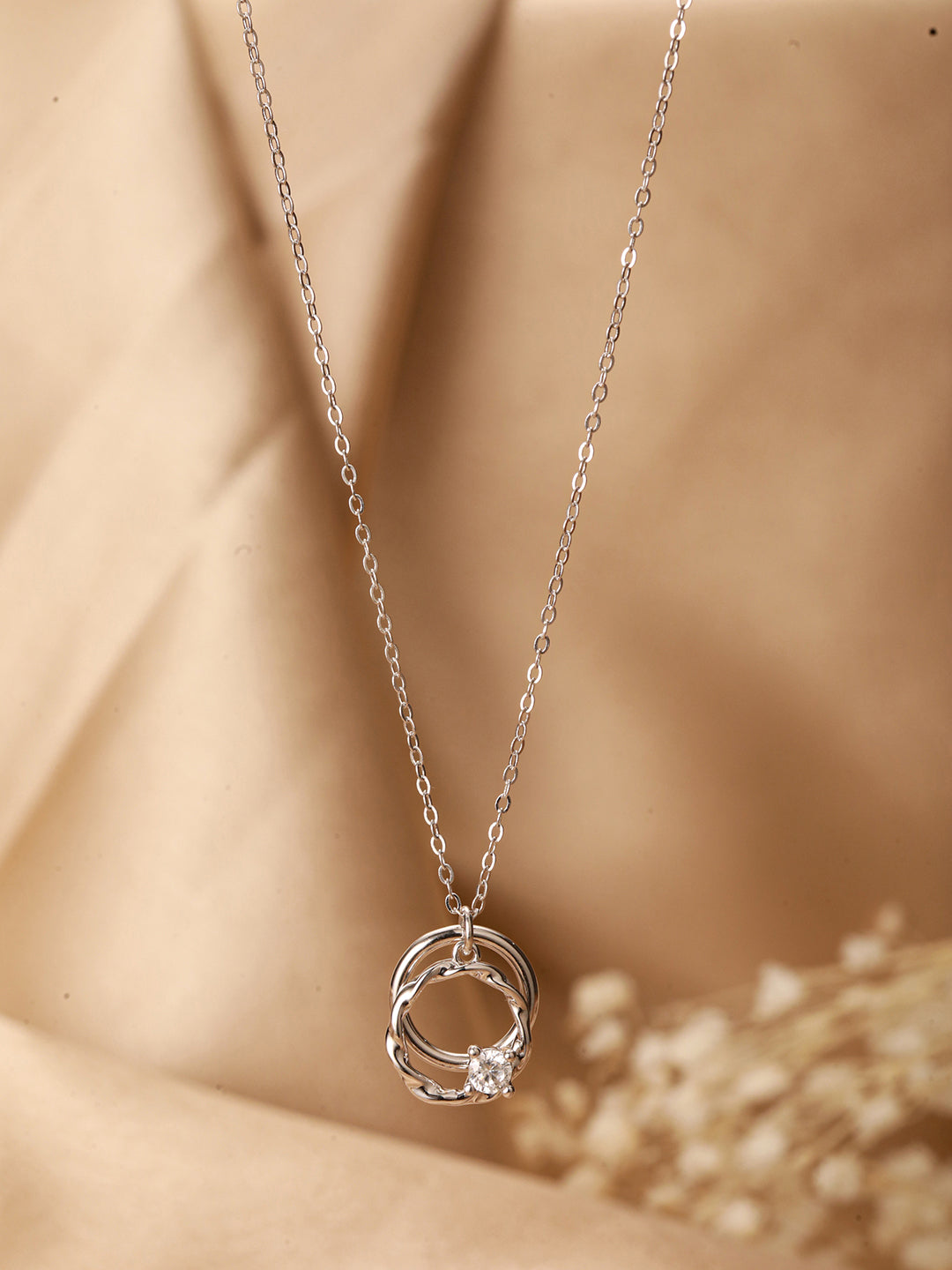 925 Sterling Silver Hearty Circle Of Love Minimal Necklace & Chain